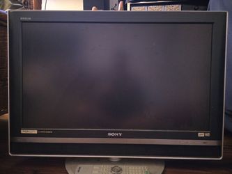 SONY BRAVIA 32" TV W/ REMOTE