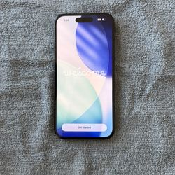 Selling iPhone 15 128GB unlock with any carrier asking 400$