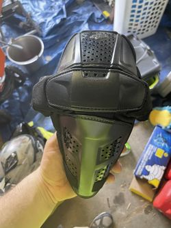 Fox Launch Elbow Guard