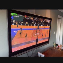 58” Panasonic Tv With Wall Bracket