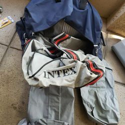 Inflatable Boat And Text Mariner 4. W/34 Lbs.thrust Motor 2 Life Jackets. and Seats. Foot Pump