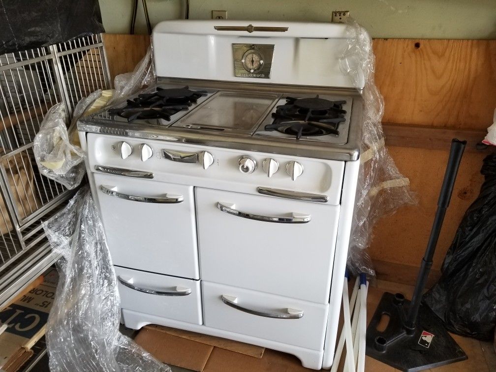 1950s Wedgewood Stove - New Condition - $1825