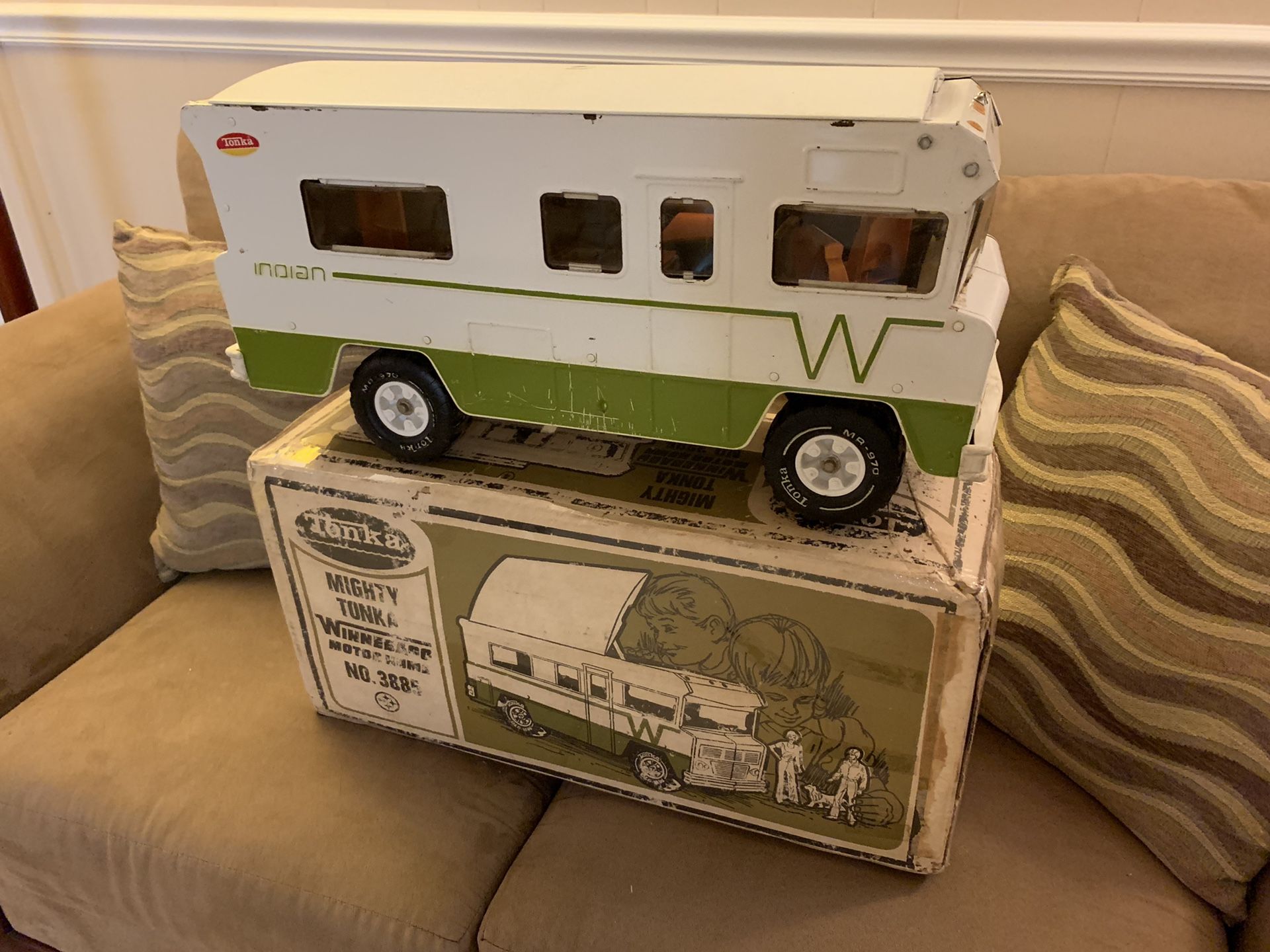 Vintage tonka Winnebago camper with box