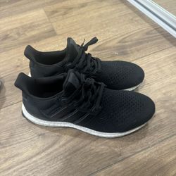Adidas Men’s Black Boost DNA Size 8 