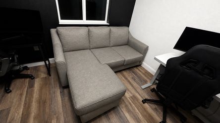 Sectional L shaped couch