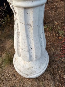 Concrete Garden Pedestal with Glass Gazing Ball. Read description 1st
