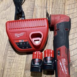 Milwaukee M12 FUEL 12V Lithium-Ion Cordless Oscillating Multi-Tool with 2 battery’s and charger  