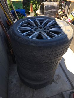 275/50R22