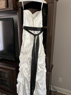 David’s bridal Wedding Dress