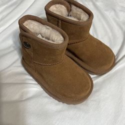 Uggs Size 6