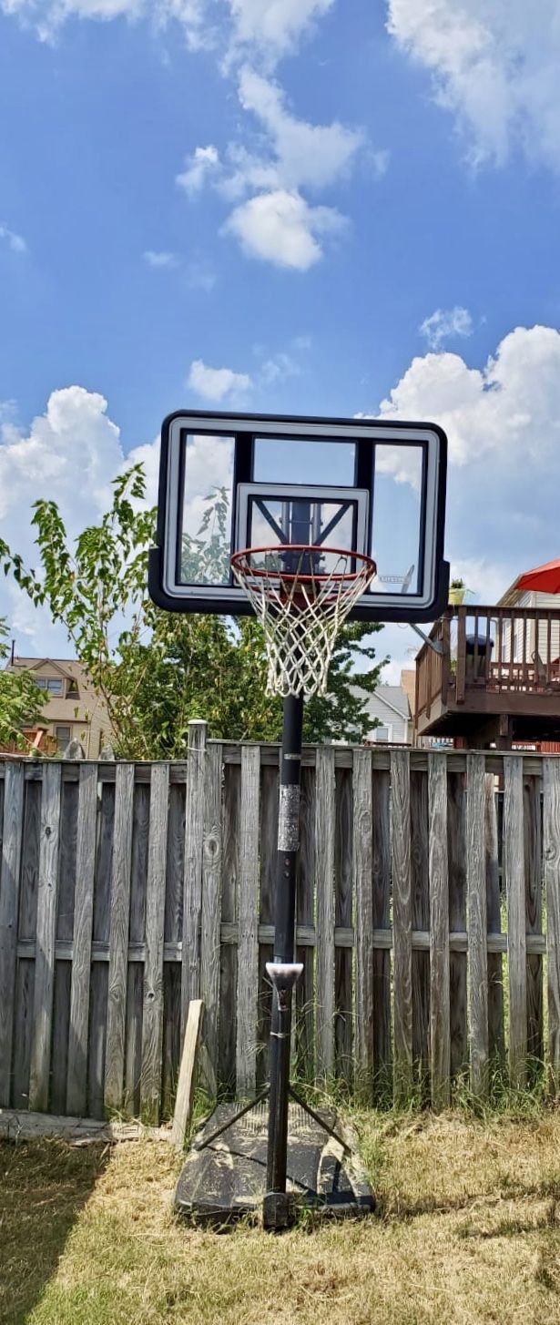 Adjustable 7'-10' ft Basketball Hoop