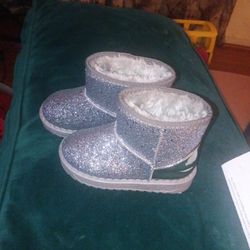 Brand New.Toddler Girl Boots 