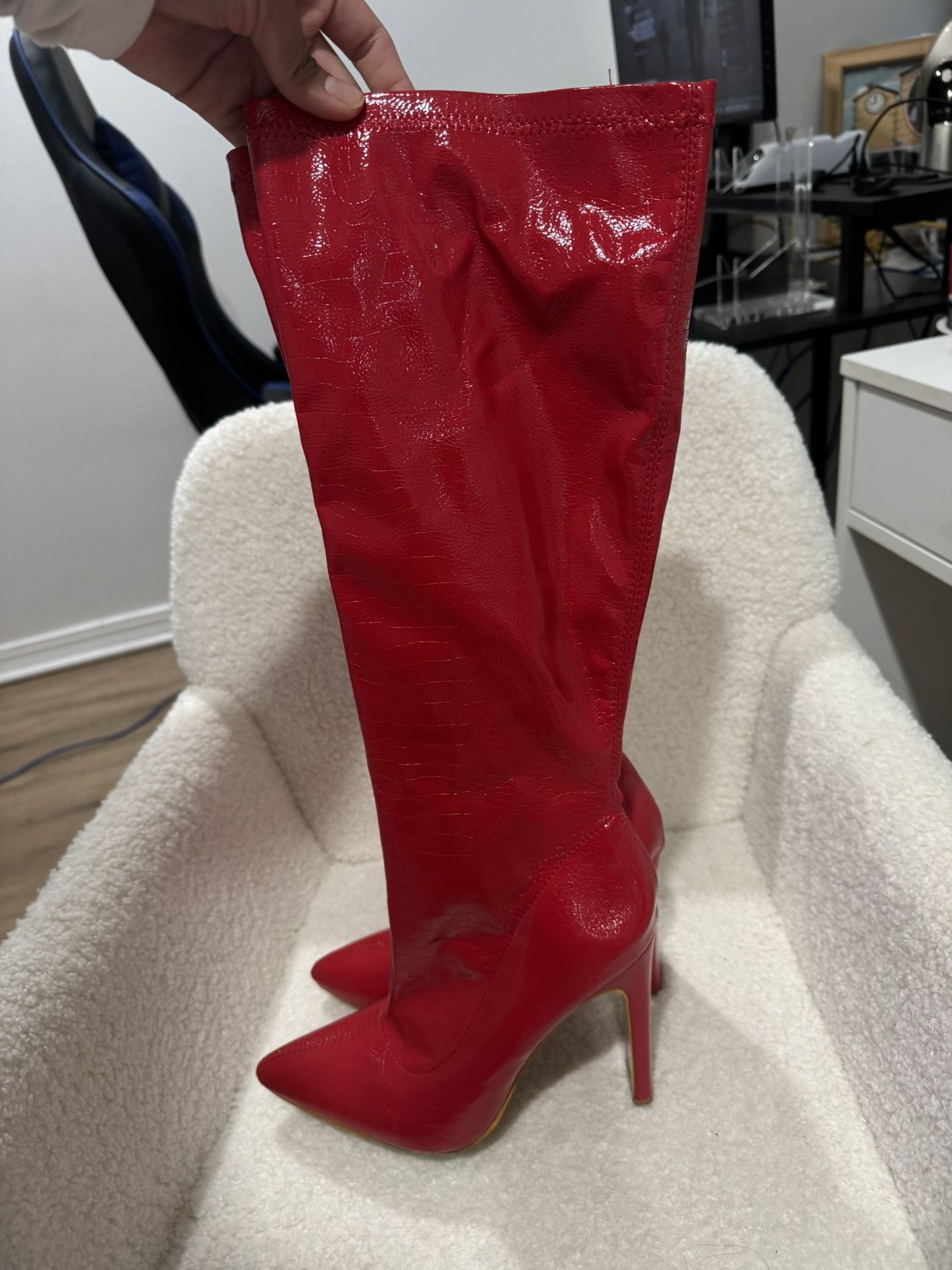 ✨ Knee High Heels - Women’s 39/ 8- Red