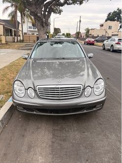 Mercedes Benz 2005 E320