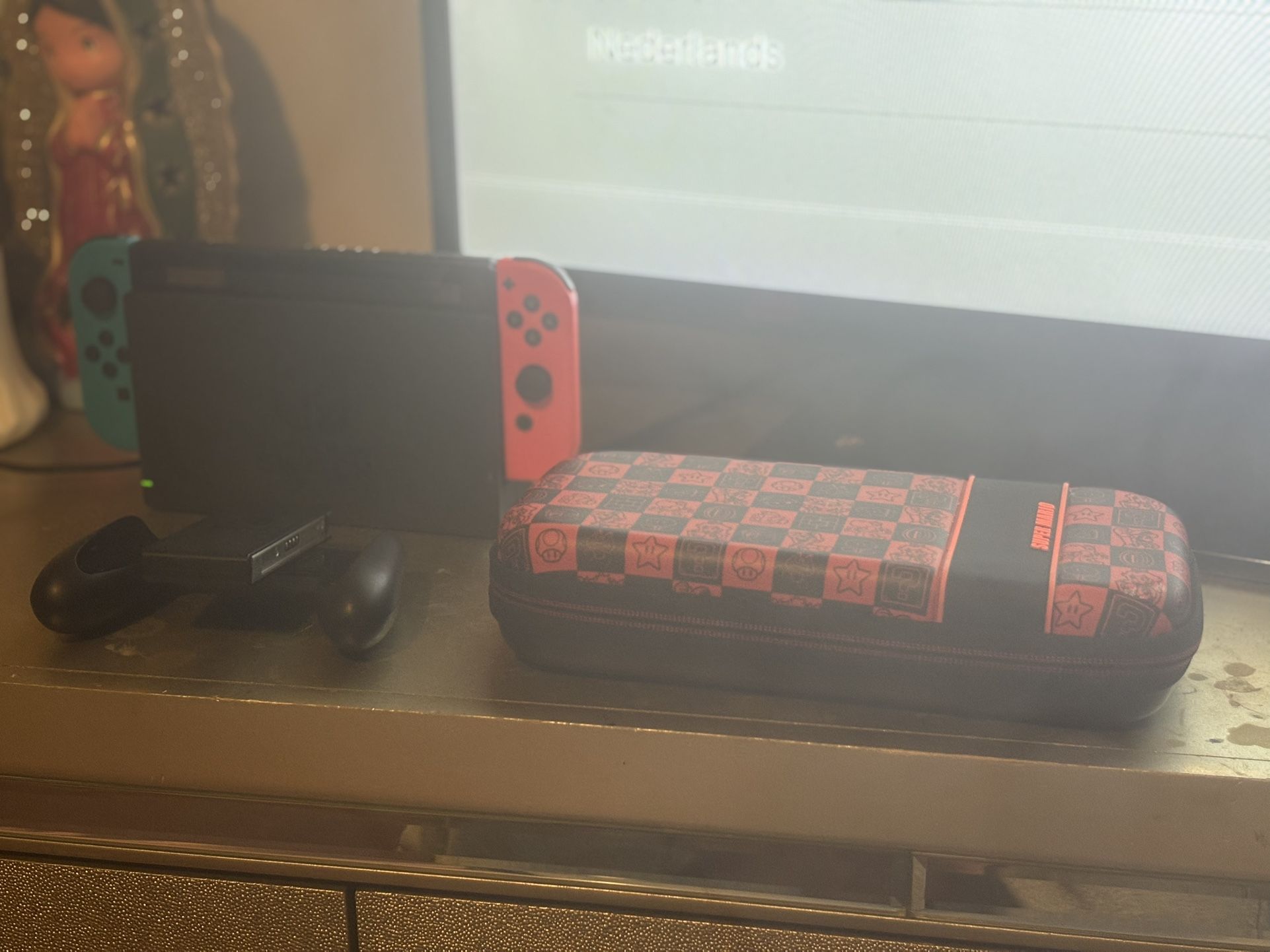 Nintendo Switch In Amazing Condition- Read Description