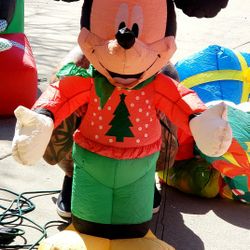 Christmas Mickey Mouse Inflatable 