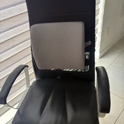Chairs On Wheels Black Leather 