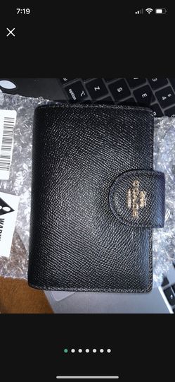 Coach Leather Medium Women’s Wallet