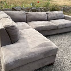 Sectional Couch 