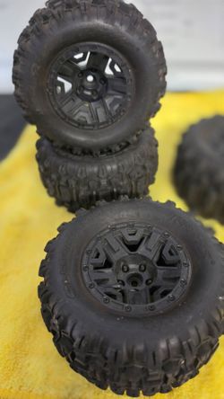 Set of 4 Sledgehammer traxxas tires