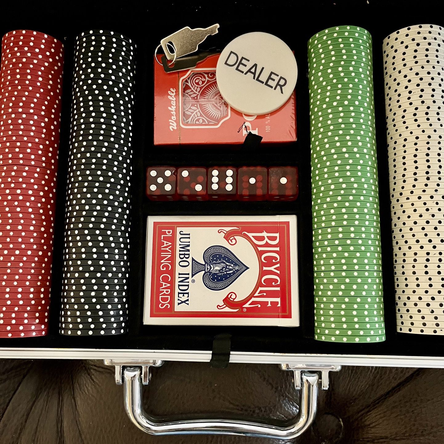 Brand New Poker Set! Never Been Used