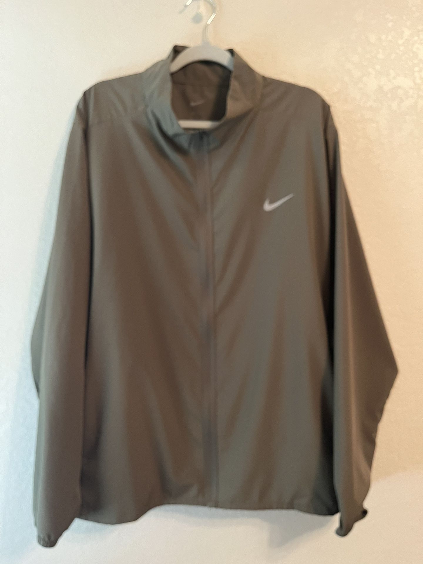 Nike Men’s form Dri Fit Versatile Jacket/windbreaker Green 2XL