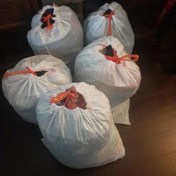 5 Big Bags Of Woman Clothes 