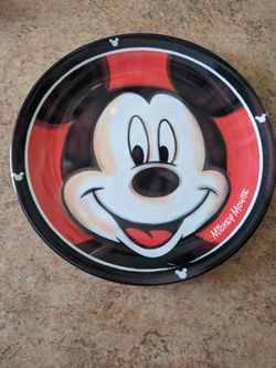 Mickey Mouse 10 Inch Plate Collector 