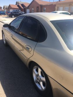 2001 Ford Taurus