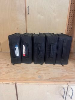 CASE LOGIC CD CASES W ASSORTED CD’S