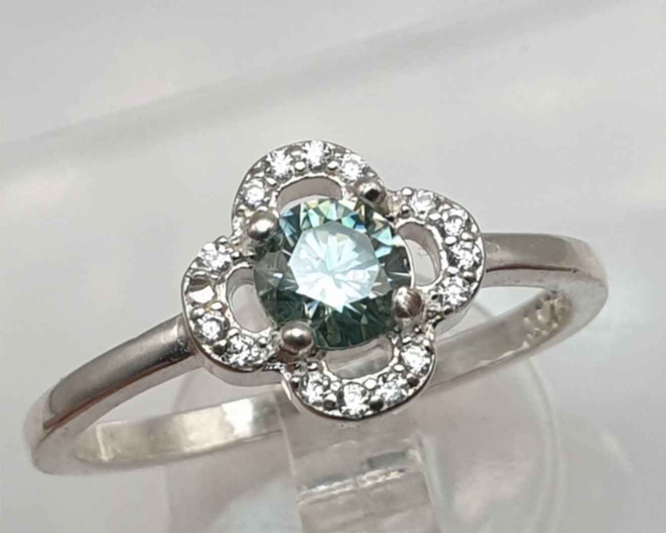 11.Carats Natural BEST BLUE MOISSANITE 925 Silver Ladies Ring