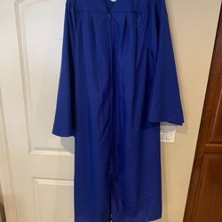 New Graduation Robe Used For 1 Hour 