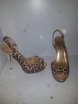 Size 11 leopard print heels
