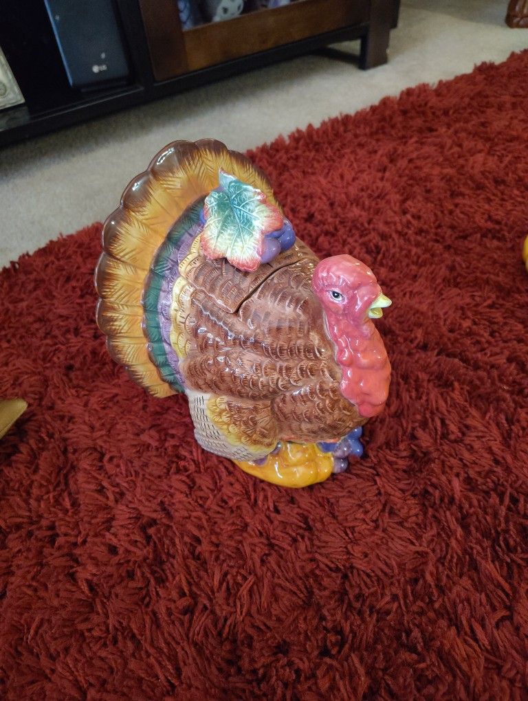 Fitz and Floyd Autumn Bounty Collection Turkey Teapot.