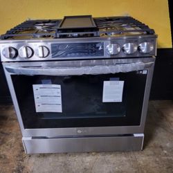 LG InstaView 5 Burner Slide In Stove With Air Fry 30 Wide