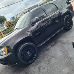2009 CHEVY TAHOE LT