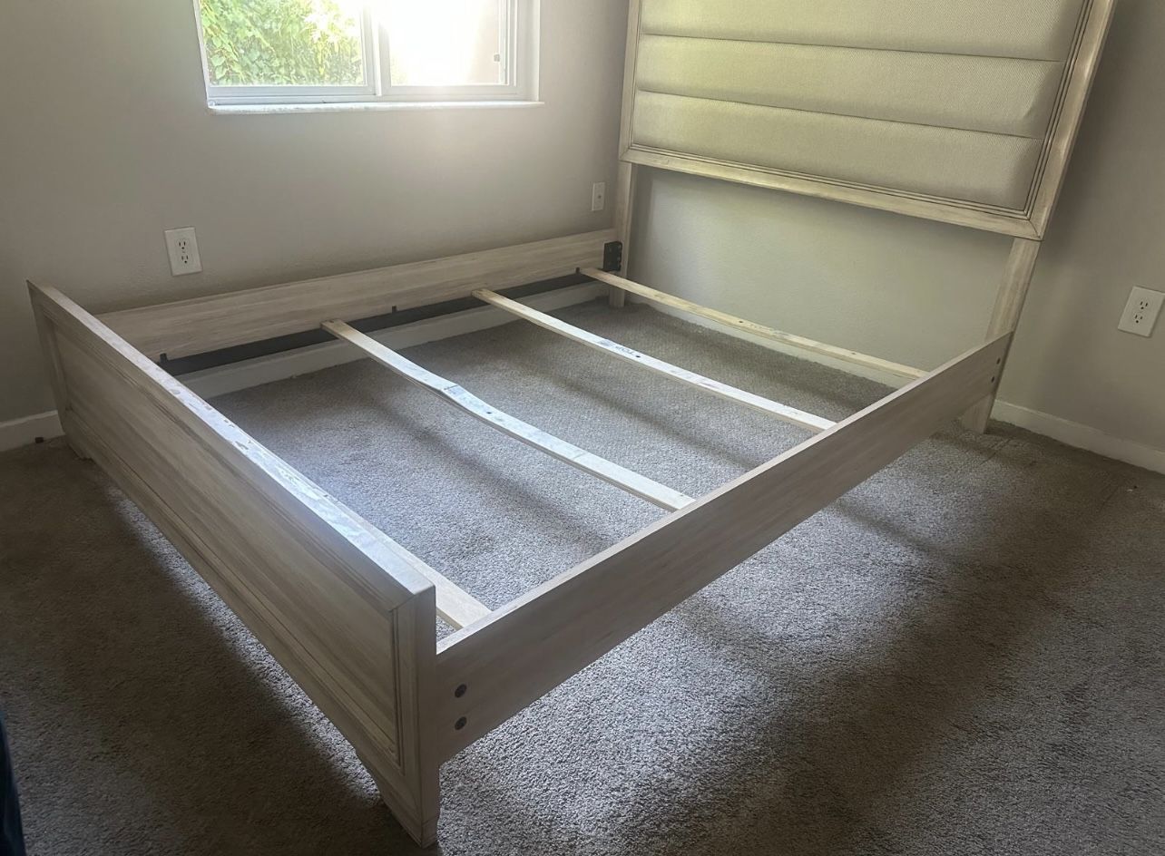 Queen Bed Frame and Dresser With Mirror
