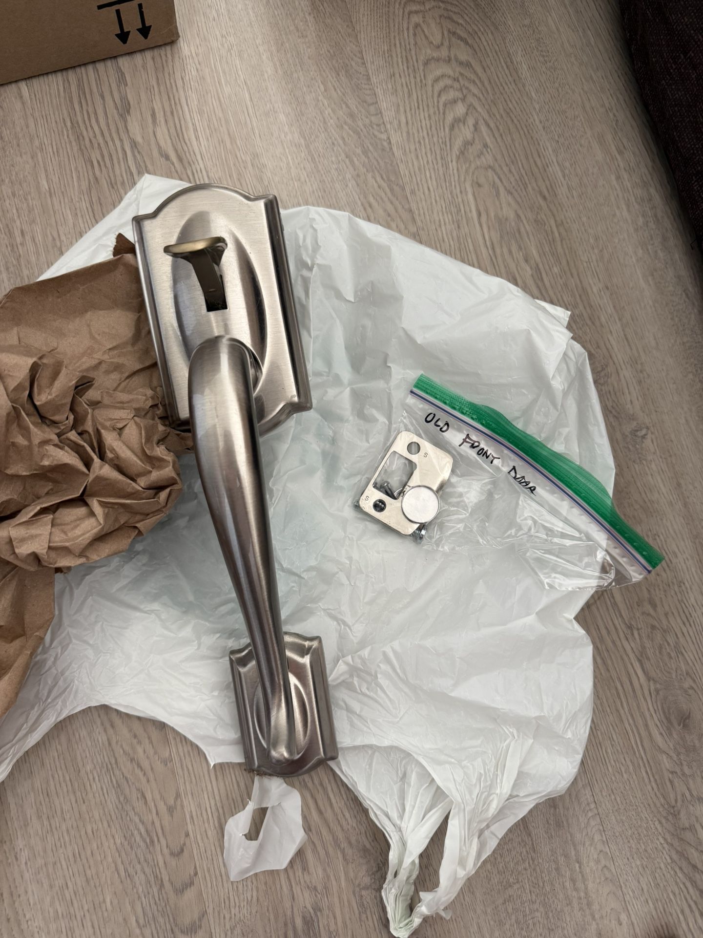 Schlage Camelot Full Front Door Handle Set- Missing Latch.