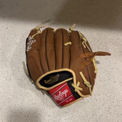Rawlings 11 1/2 inch right hand glove