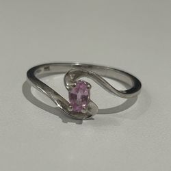 Stamped ASH14 Kt Wt Gold Pink Sapphire Ring
