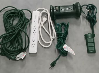 Outdoor 15/50 Ft Extension Cords Surge Protector For Christmas Lights Or Yard Work New Condition 
