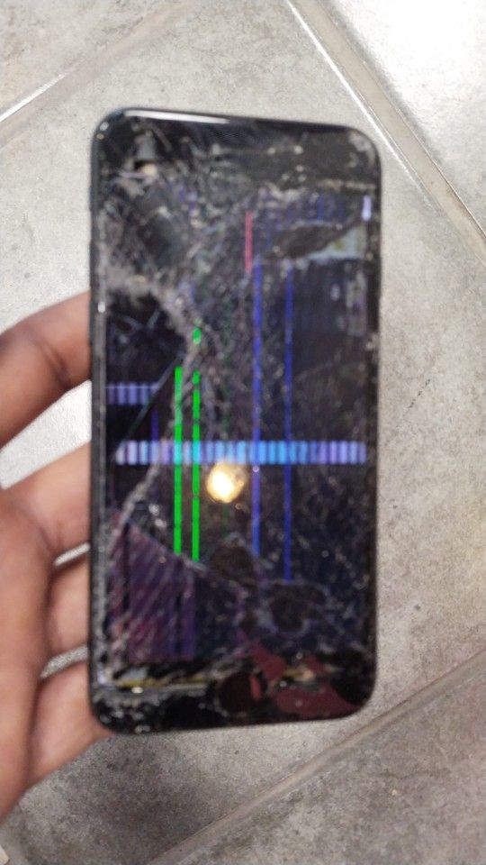 iPhone/Samsung(Android) screens, hablo español.