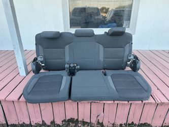 2019 2020 2021 2022 2023 2024 2025 2026 Chevy Silverado rear back seat