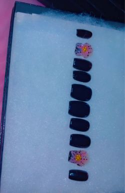 Black Press-On Nails with Floral Accent