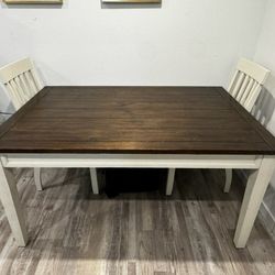 Sturdy Table 4 Chairs Pick Up Only