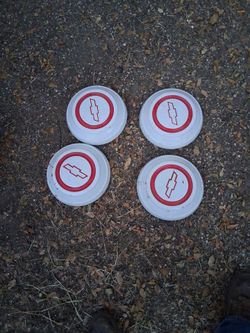 1967-72 Chevy dog dish style hub caps **original**