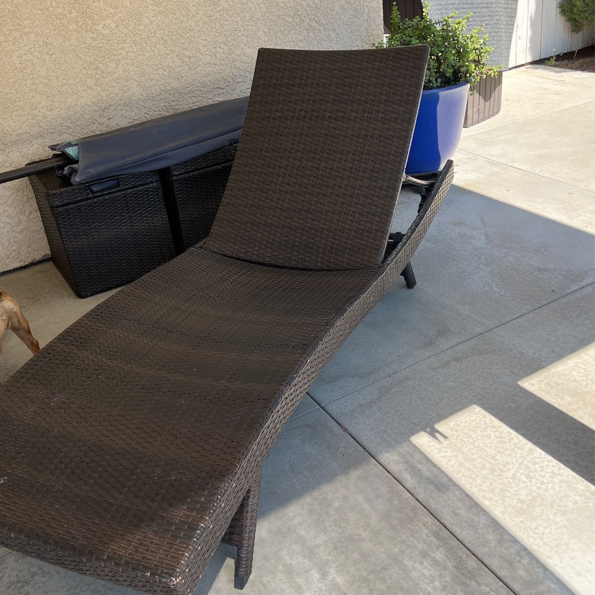 2 Outdoor Pool Lounge Chaise Chairs