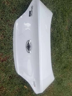 2016 Hyundai Genesis trunk
