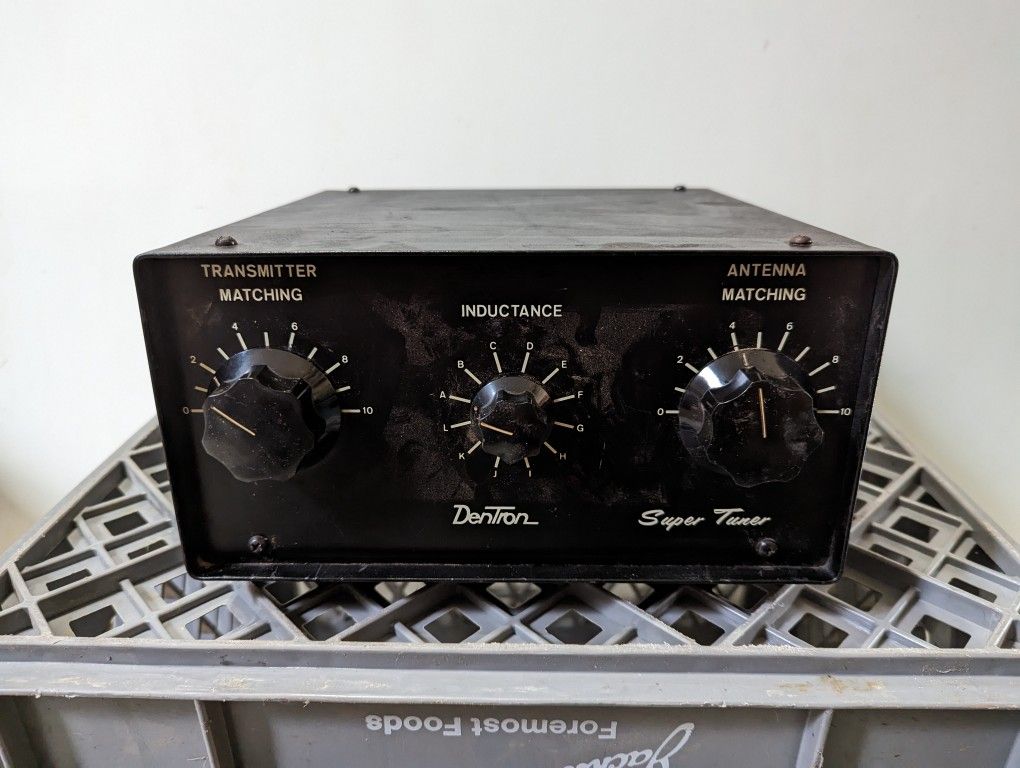 Dentron 160-10 AT Super Tuner (Shortwave Antenna Tuner)