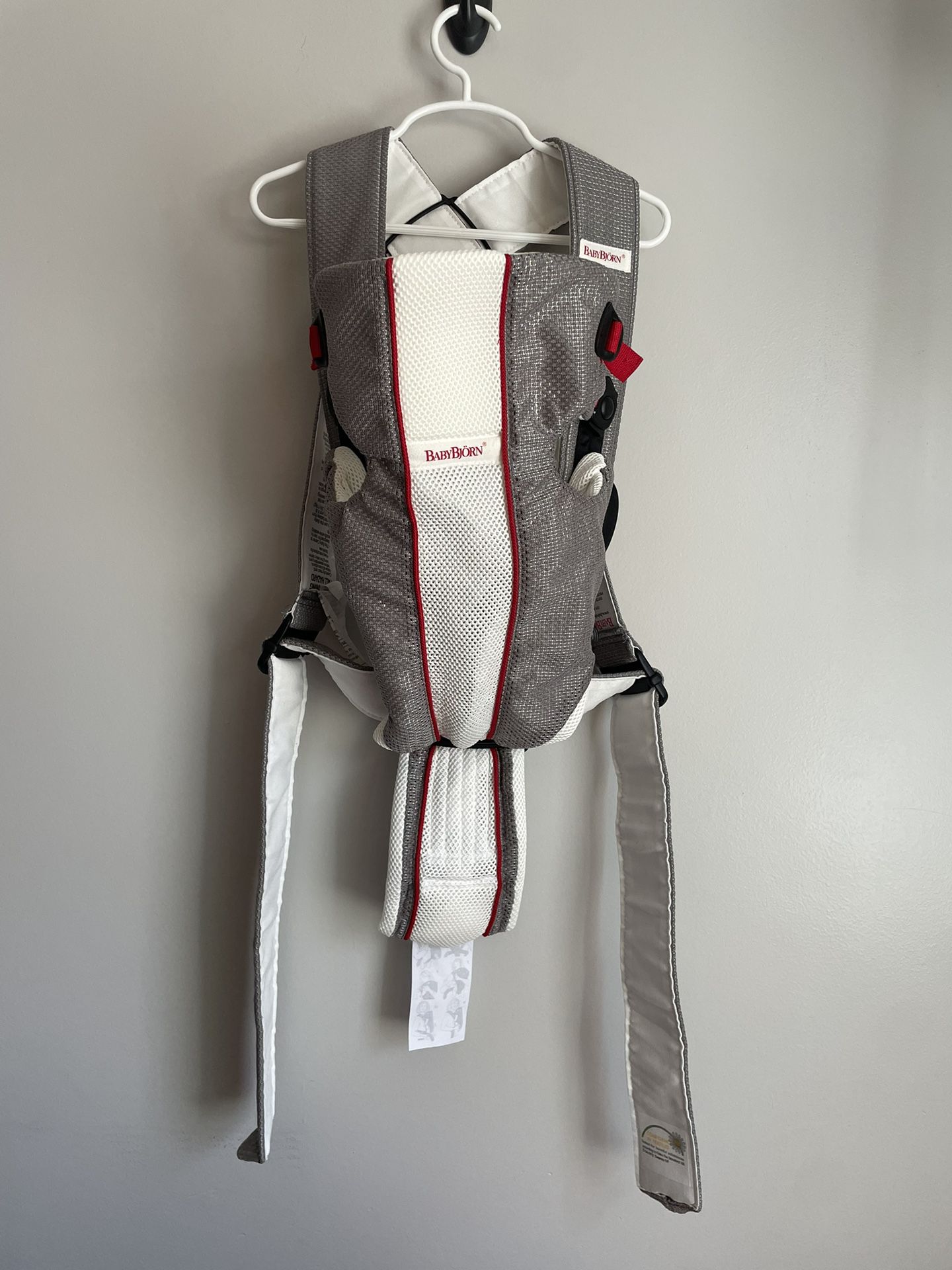 Baby Bjorn Air Mesh Baby Infant Carrier Front & Rear 8-25 Lbs White Gray Red